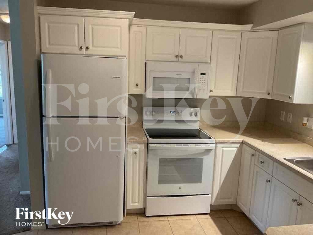 557 Mayview Ave Nw - Photo 5 of 18