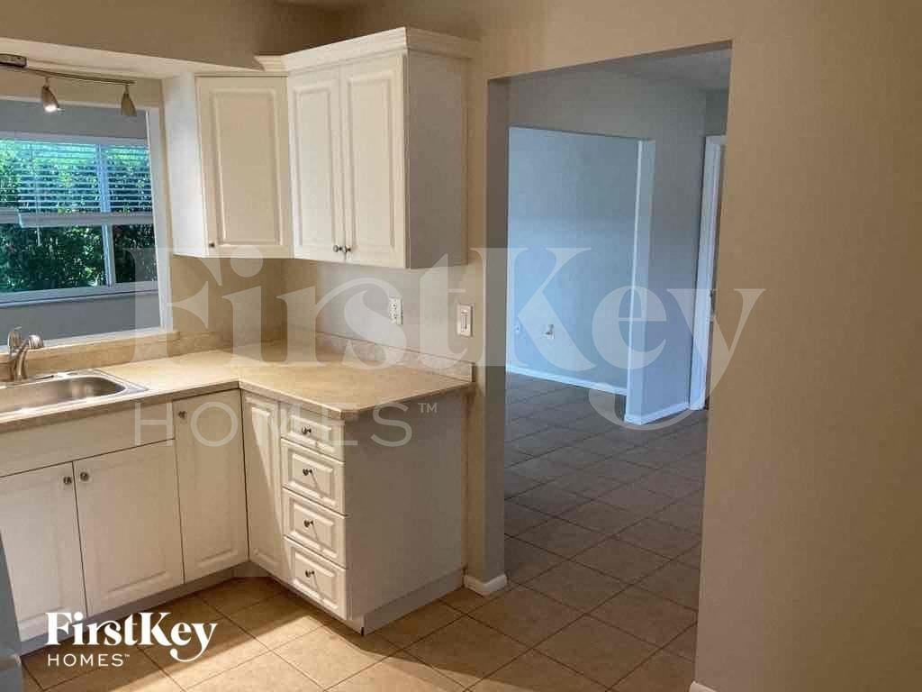 557 Mayview Ave Nw - Photo 7 of 18