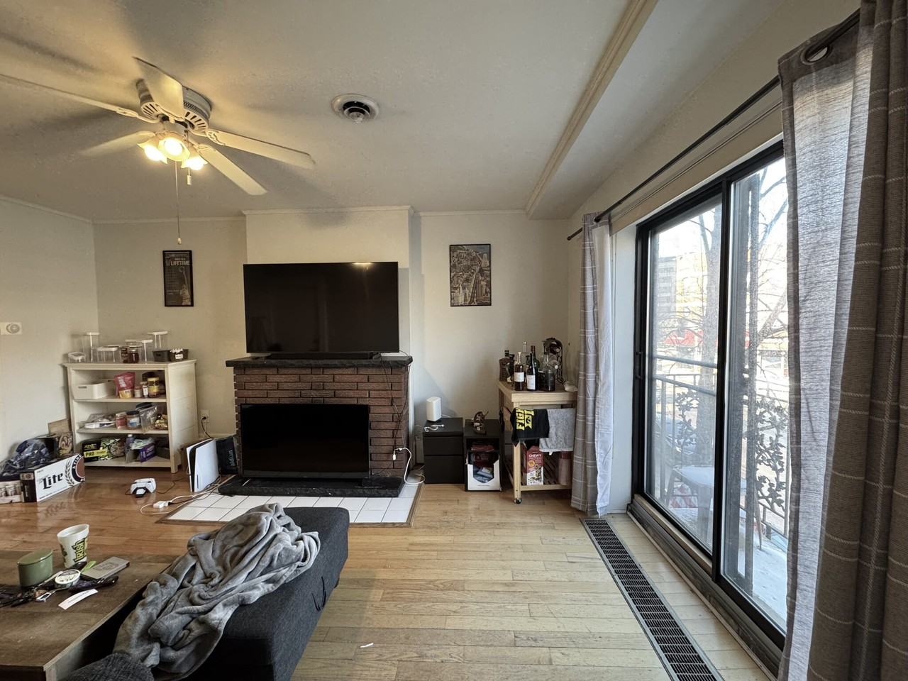 2270 N Lincoln Ave #2 - Photo 5 of 25