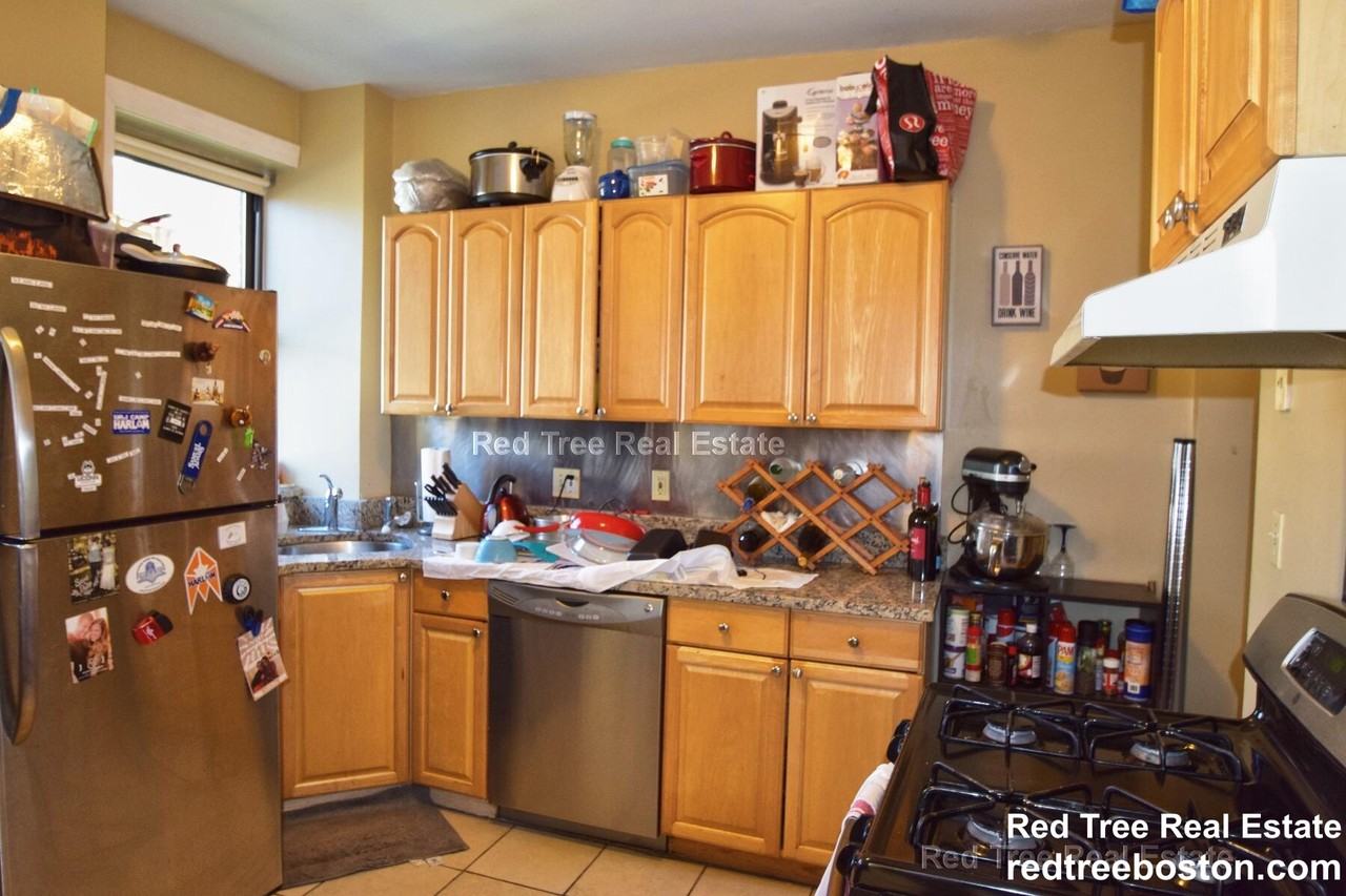 17 Highgate St #6 - Photo 4 of 17