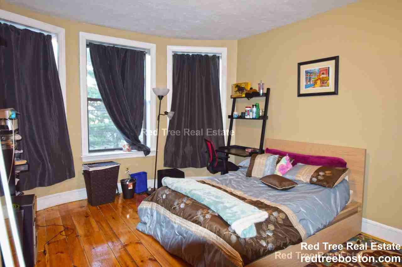 17 Highgate St #6 - Photo 5 of 17