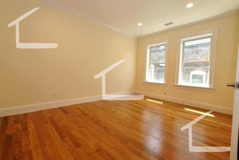 74 Browne St #4 - Photo 4 of 11