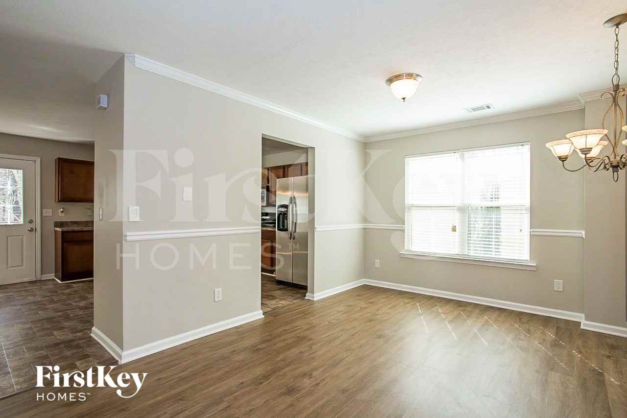 4523 Beau Point Ct - Photo 5 of 15