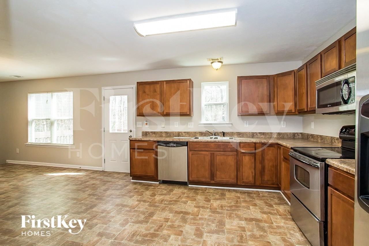 4523 Beau Point Ct - Photo 6 of 15