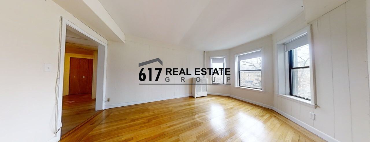 1131 Commonwealth Ave #39 - Photo 4 of 10