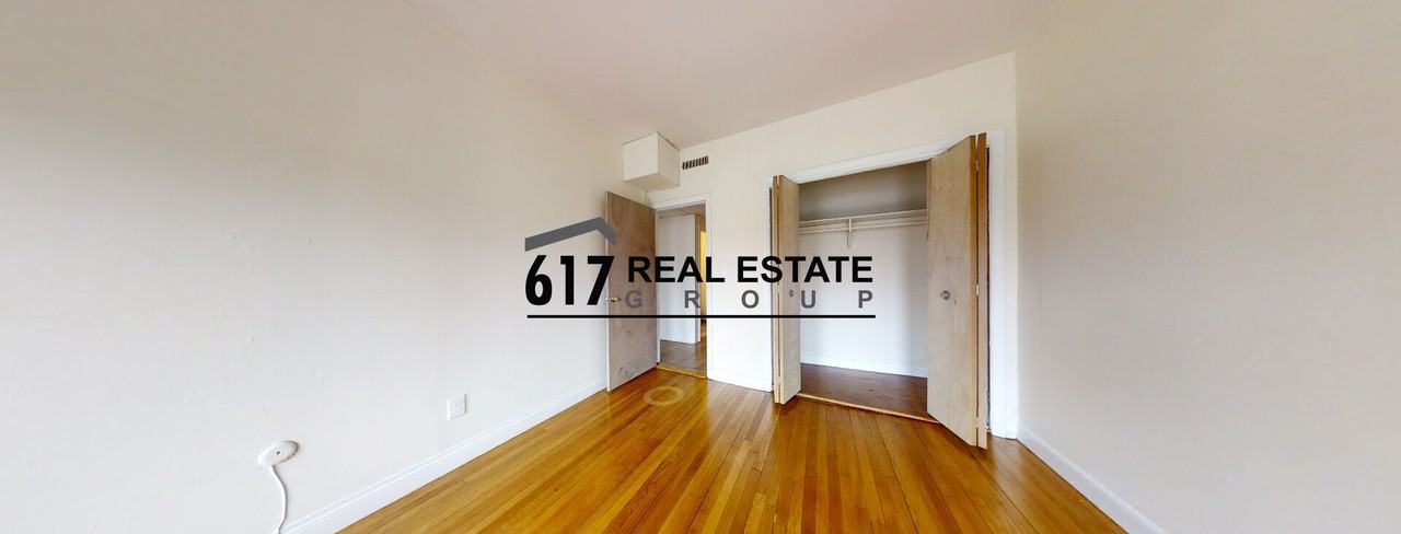 1131 Commonwealth Ave #39 - Photo 6 of 10