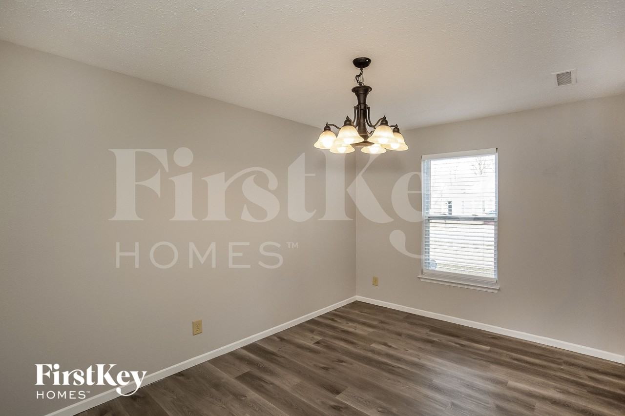 721 Wheat Field Ln - Photo 5 of 15