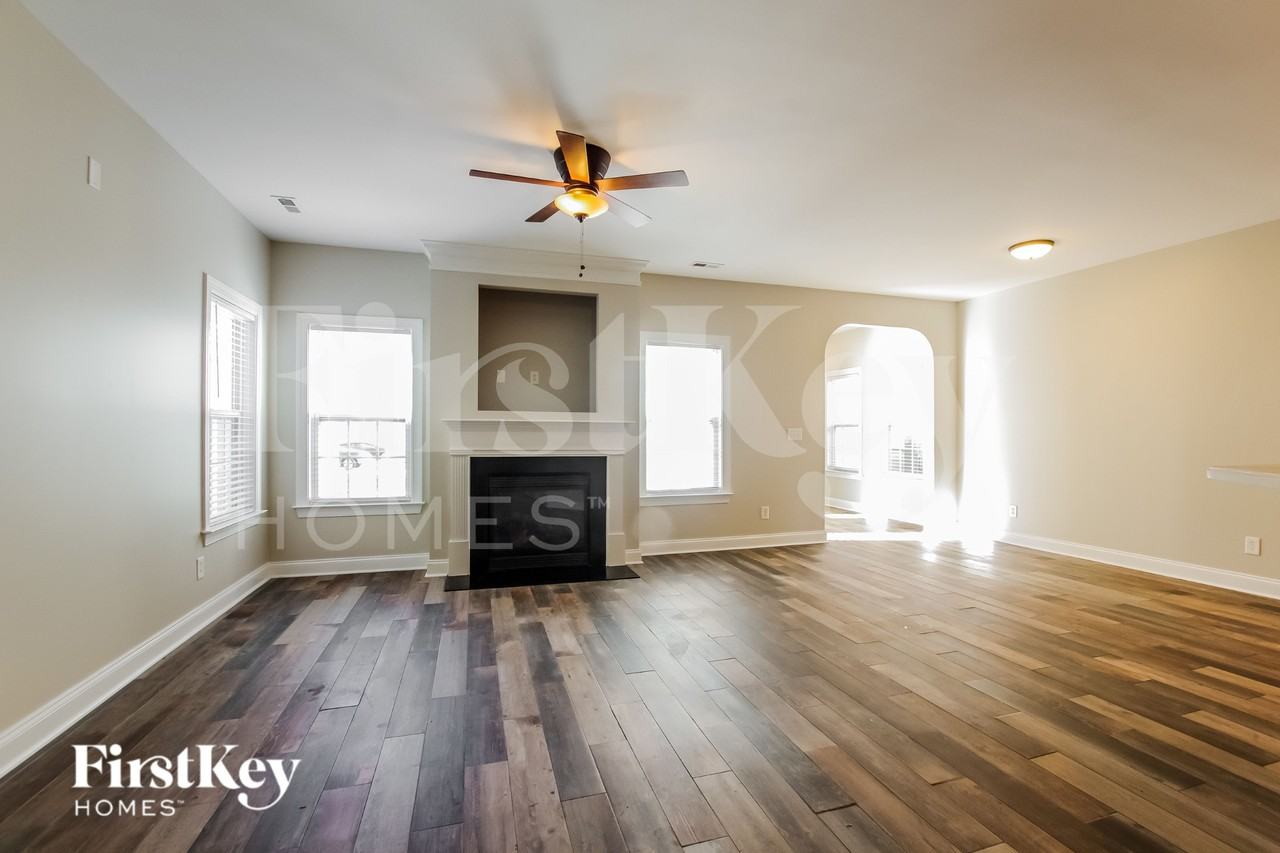 2011 Trigger Dr - Photo 4 of 15