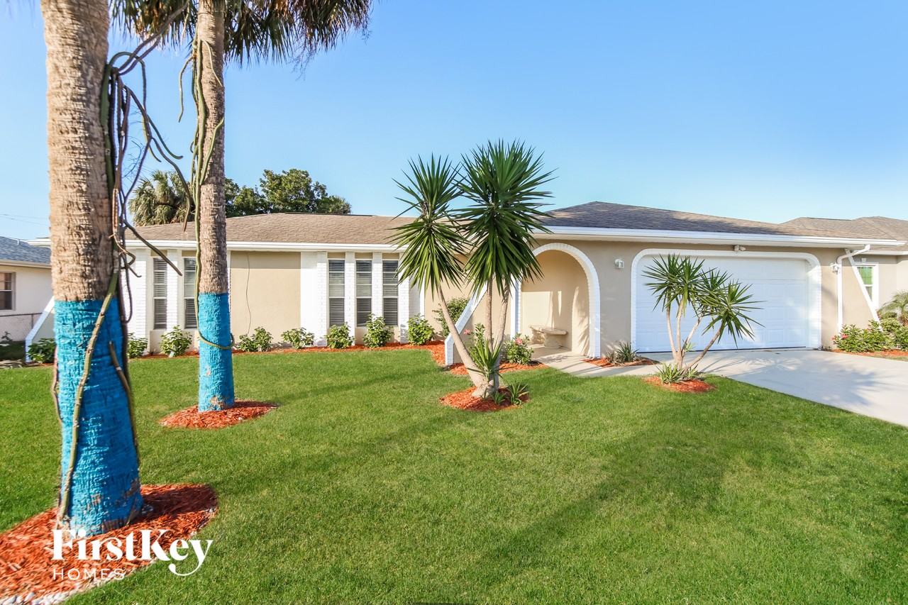 2027 Beekman St Ne - Photo 2 of 15