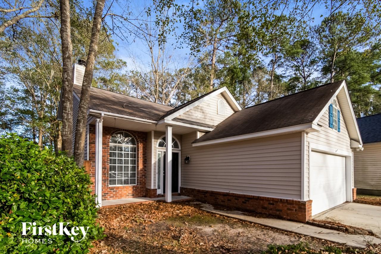 7873 Sabalridge Dr - Photo 2 of 15