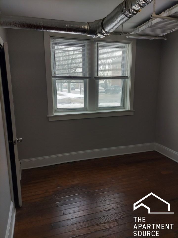 2200 N Avers Ave #G - Photo 5 of 10