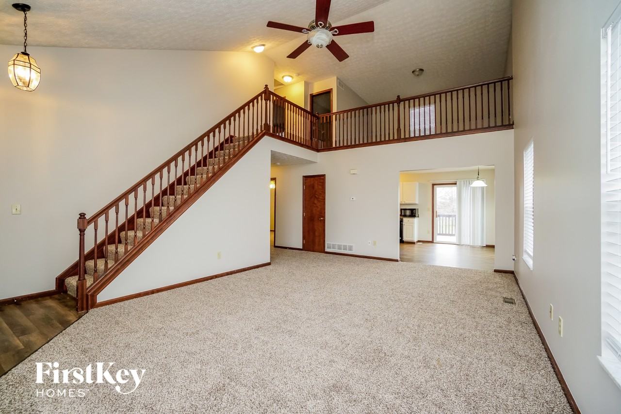 455 Dover Pond Dr - Photo 3 of 15