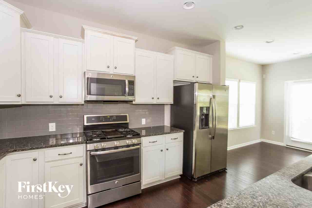 4018 Martele Dr - Photo 6 of 15