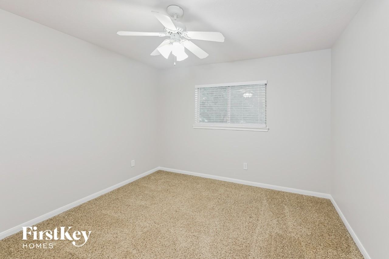 1402 Green Tree Dr - Photo 7 of 13