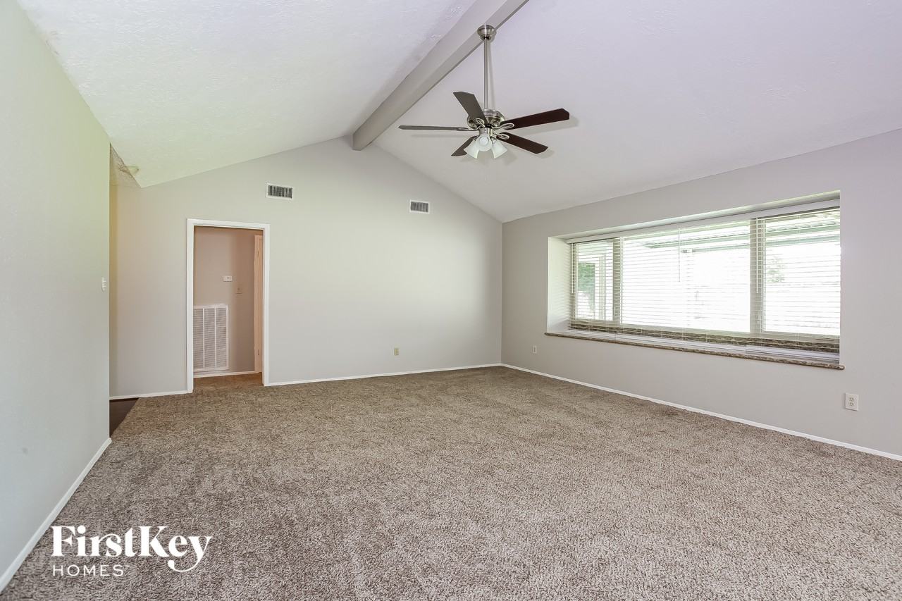 16106 David Glen Dr - Photo 5 of 15