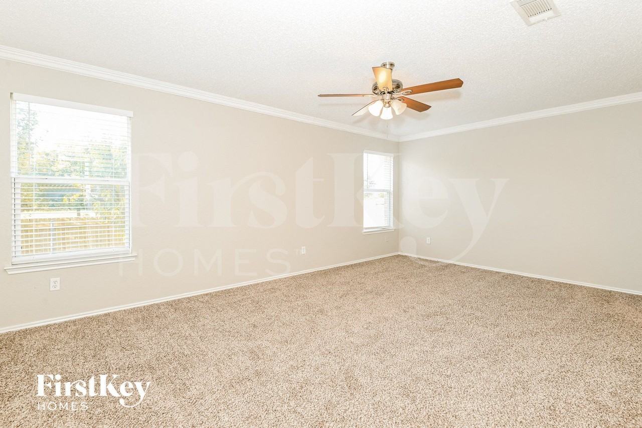 2115 Van Zandt Dr - Photo 7 of 15