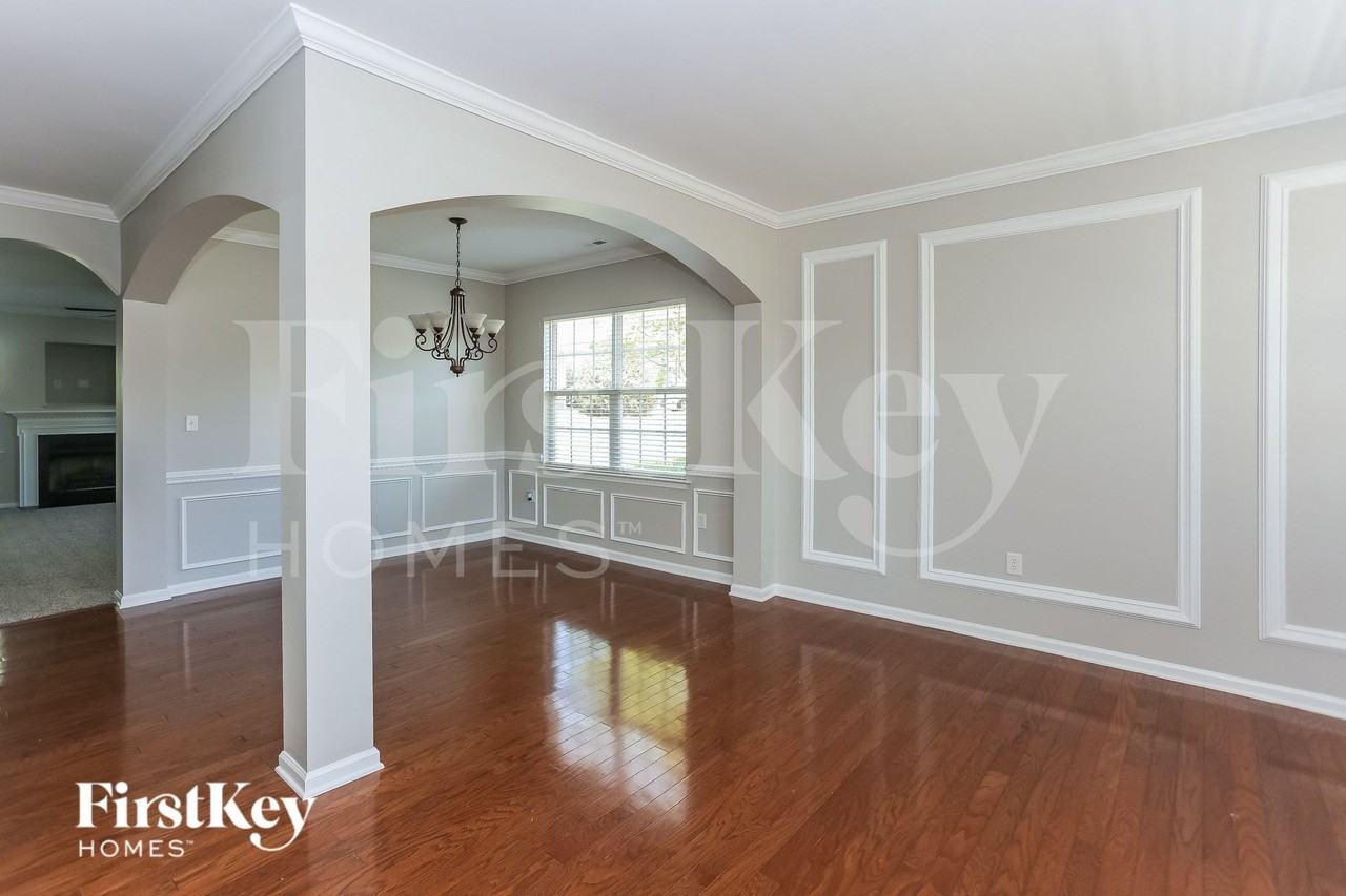 2300 Silver Run Dr - Photo 5 of 15