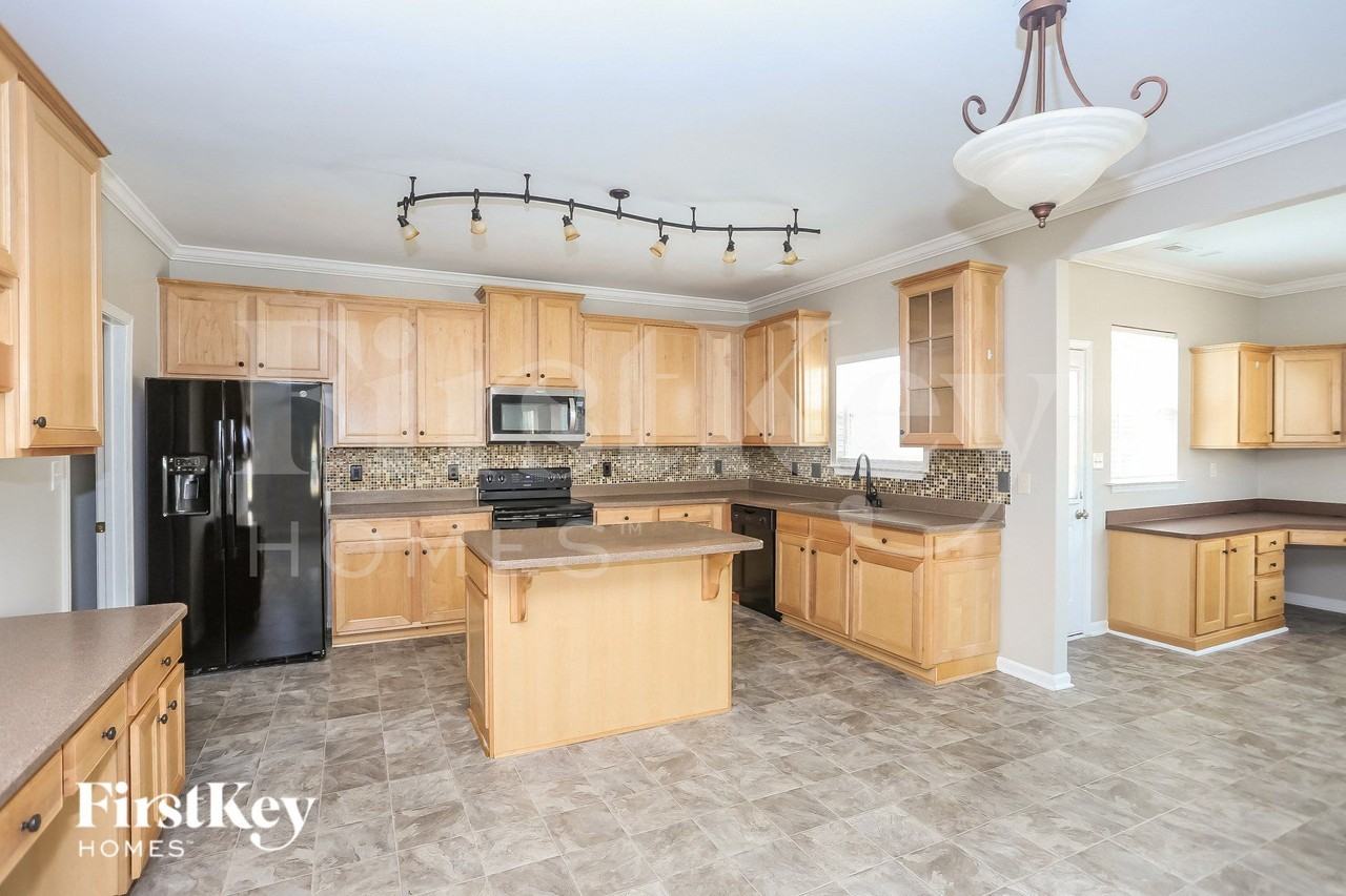 2300 Silver Run Dr - Photo 7 of 15