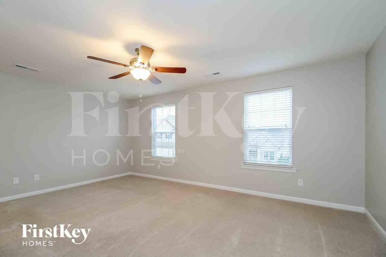 5471 Misty Hill Cir - Photo 7 of 15