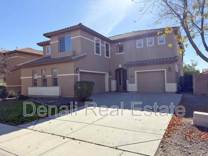 3663 E Sparrow Pl - Photo 2 of 39