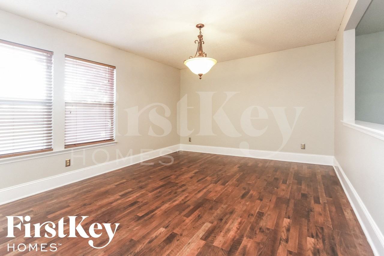 8857 Browns Valley Ct - Photo 3 of 15