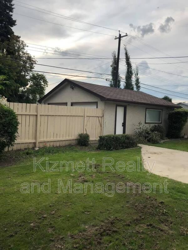 8708 Meadowlark Rd Nw - Photo 4 of 27