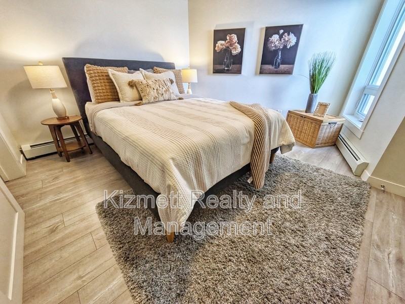 10410-102 Ave Nw #1007 - Photo 6 of 6