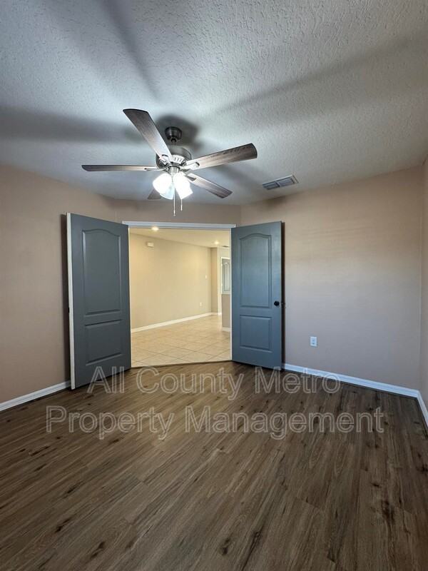 288 Lake Lucerne Way - Photo 5 of 36