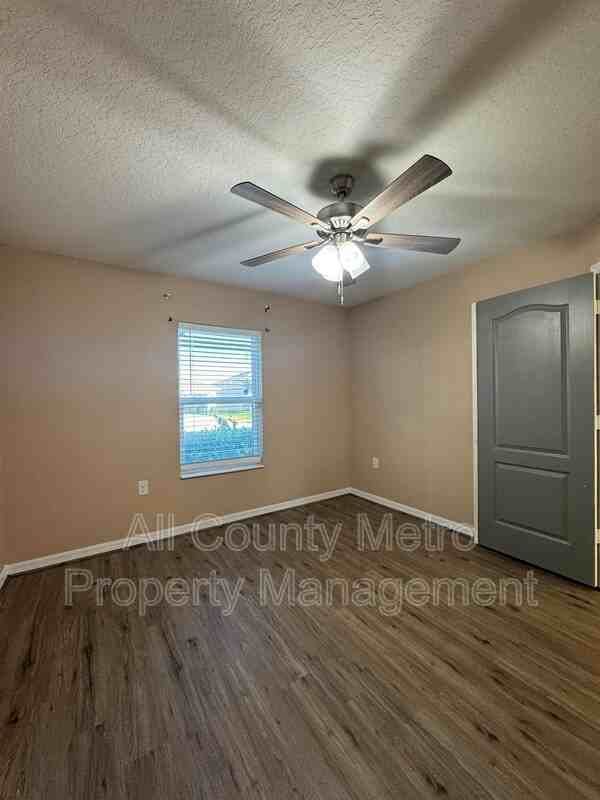 288 Lake Lucerne Way - Photo 6 of 36