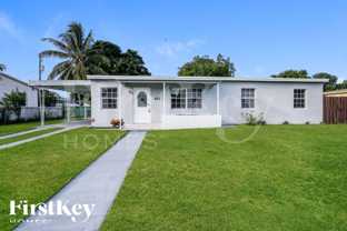 601 Nwst - Photo 1 of 1