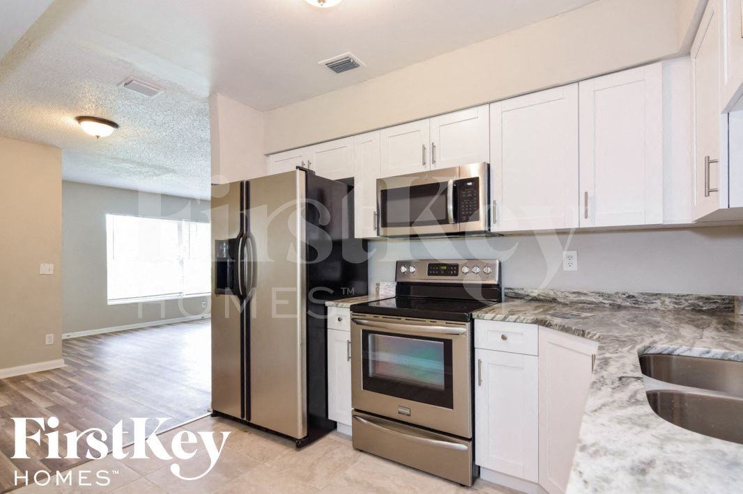 500 Brenda Dr - Photo 7 of 15