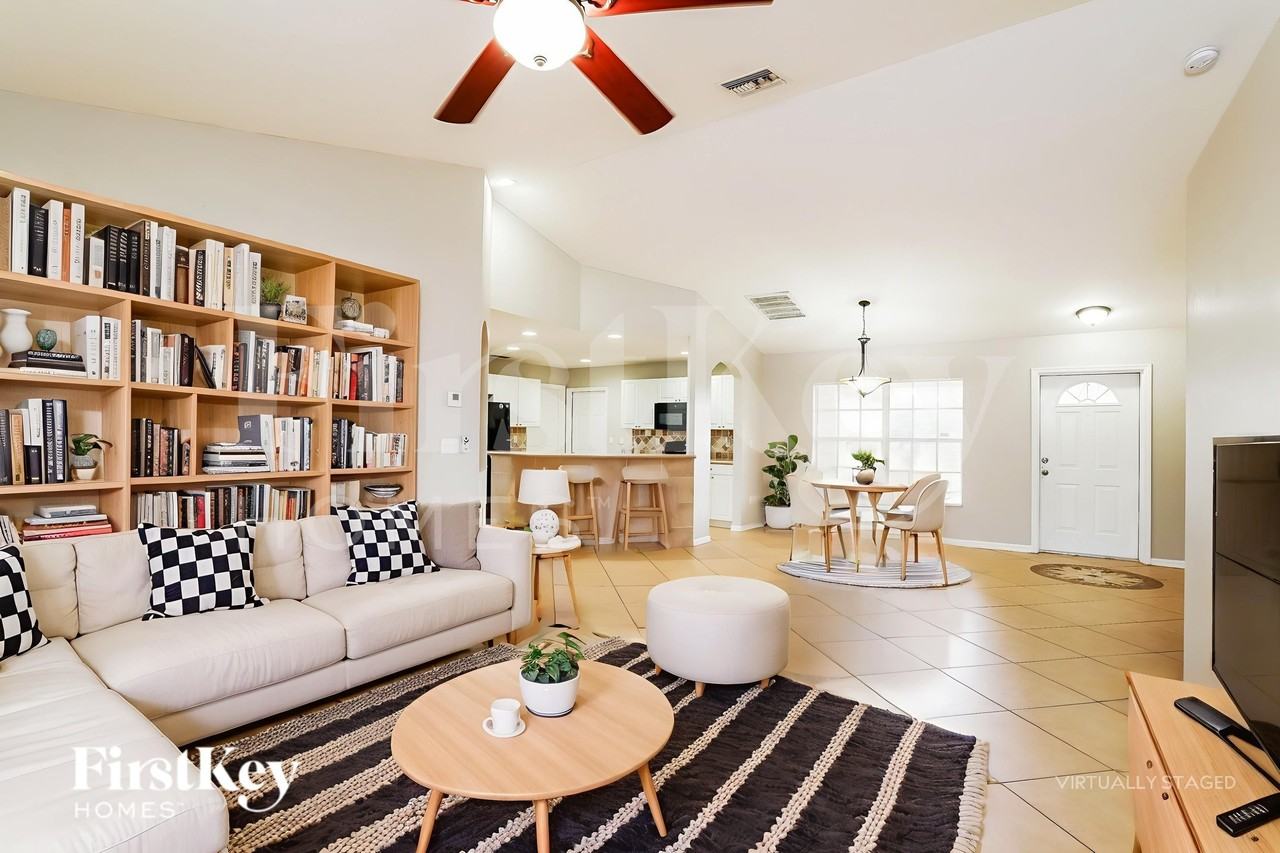 4709 Nora Ave S - Photo 5 of 19