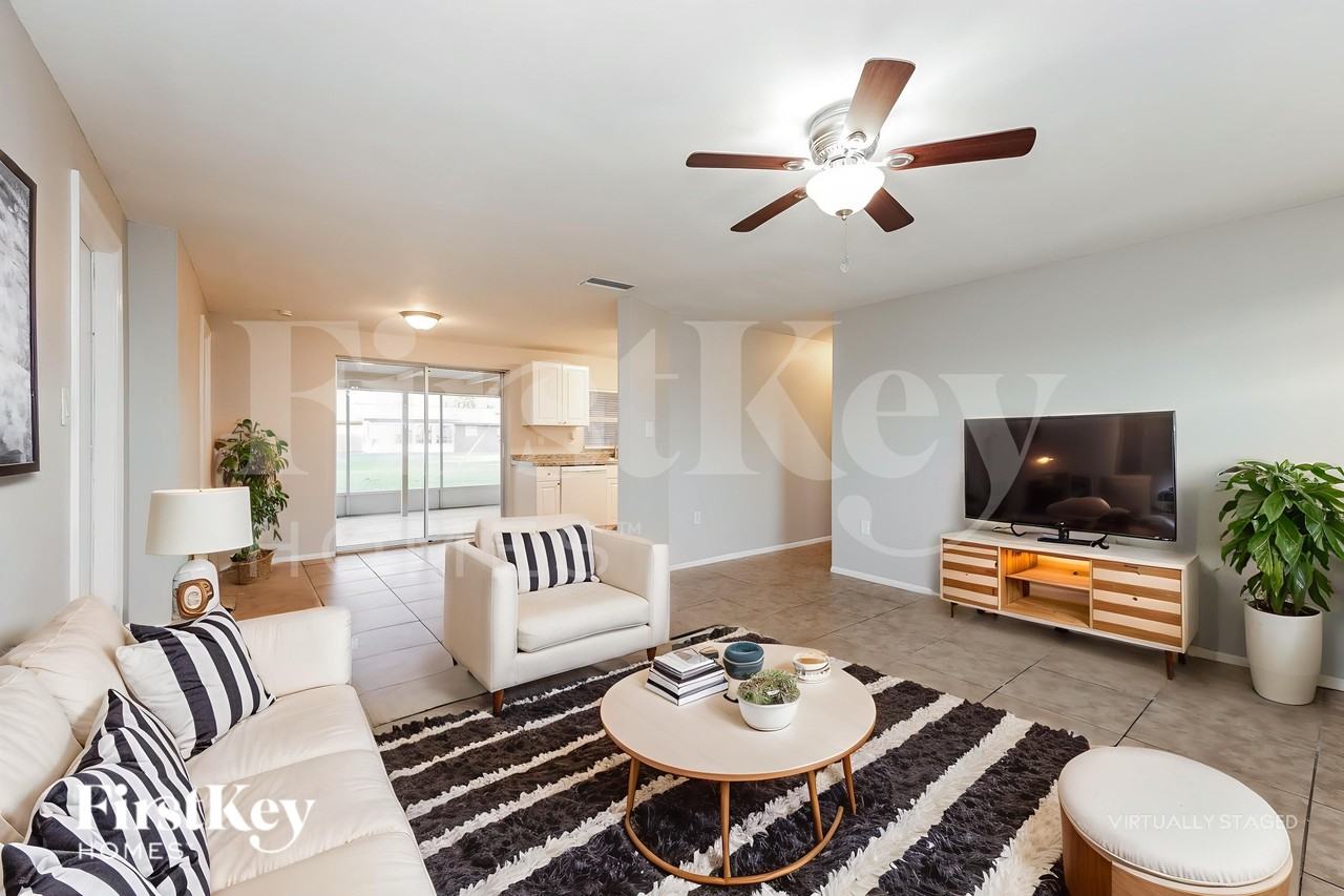 466 Azalea Ave Nw - Photo 4 of 19