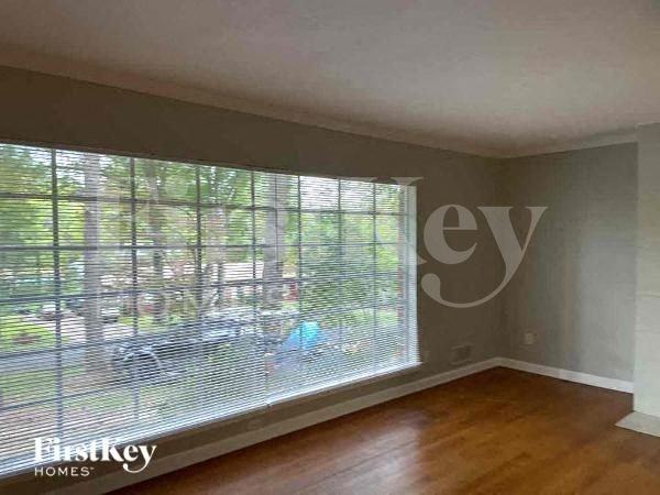 441 Pinellas St - Photo 2 of 10