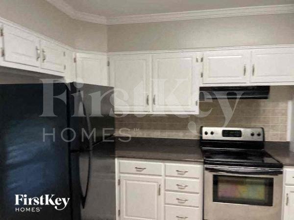 441 Pinellas St - Photo 4 of 10