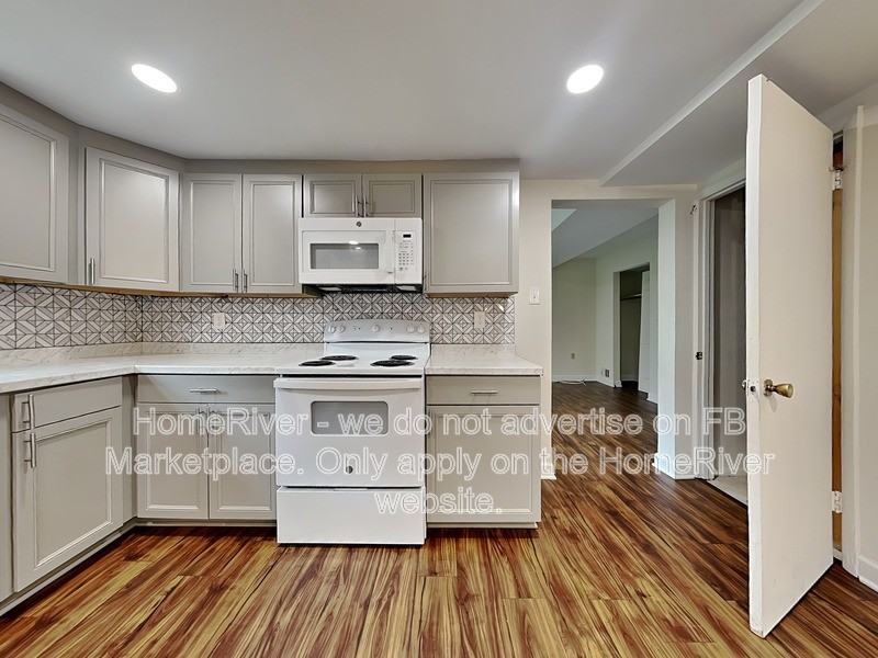 1900 Armor Ct - Photo 6 of 18