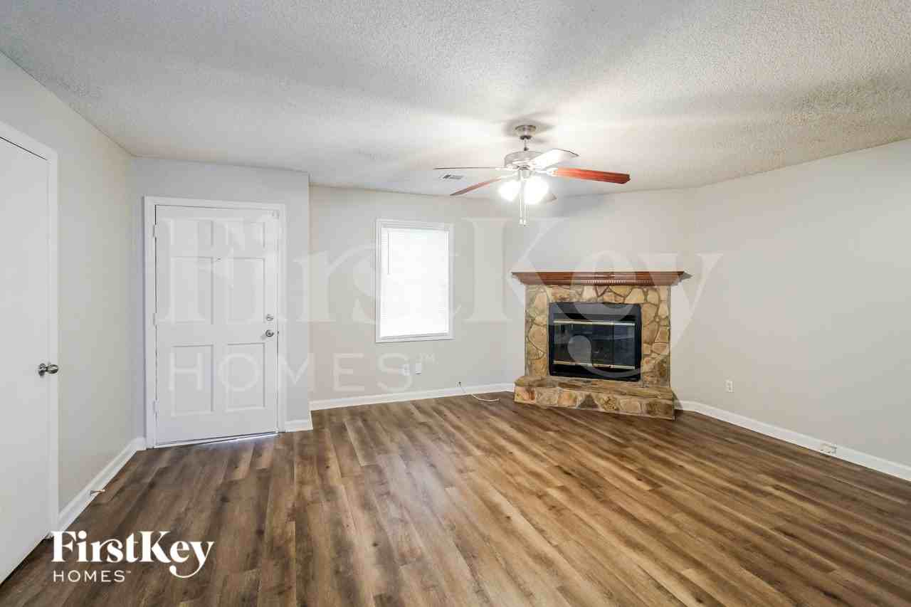 3312 Westview Cv - Photo 4 of 16