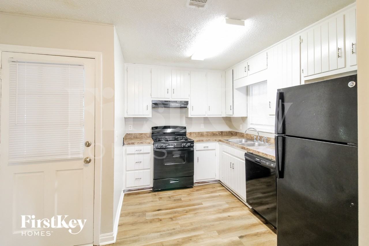 3312 Westview Cv - Photo 6 of 16