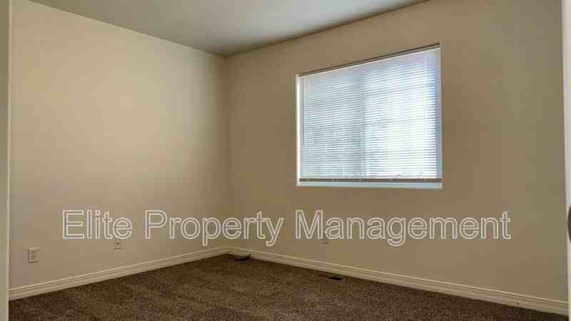 163 S Stardust Cir - Photo 3 of 18