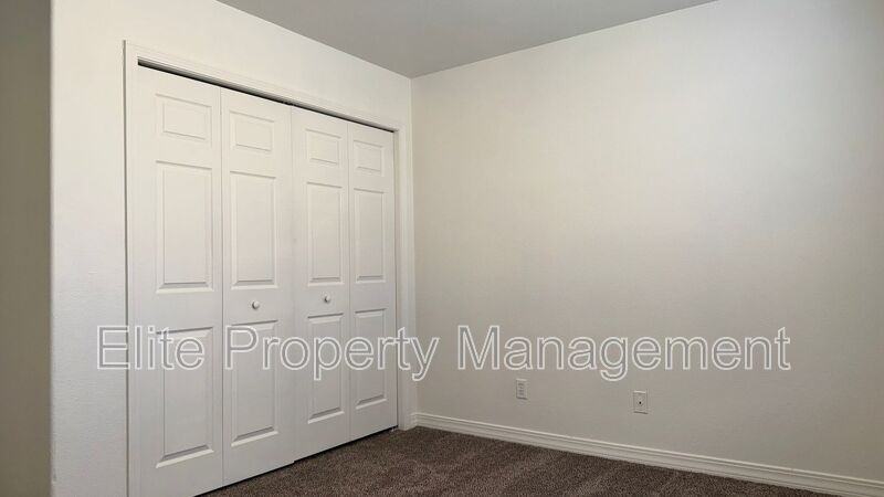 163 S Stardust Cir - Photo 4 of 18