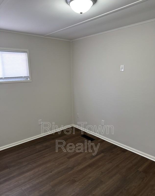 451 Mineral Rd - Photo 3 of 11