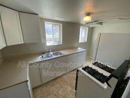 featured image of 769 N 8th St #3