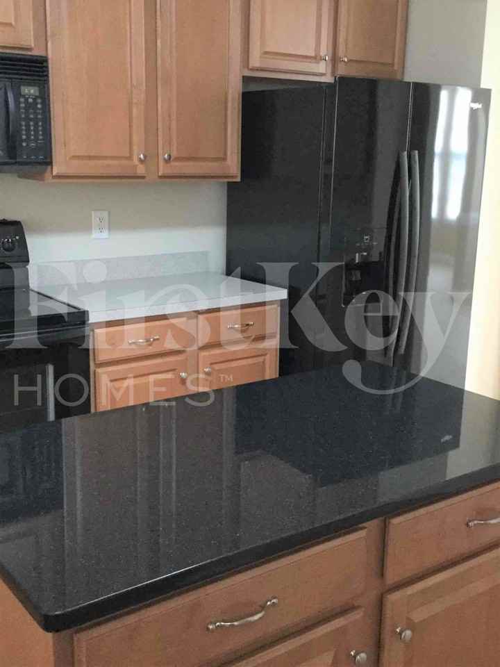 1504 Aries Ln - Photo 7 of 33