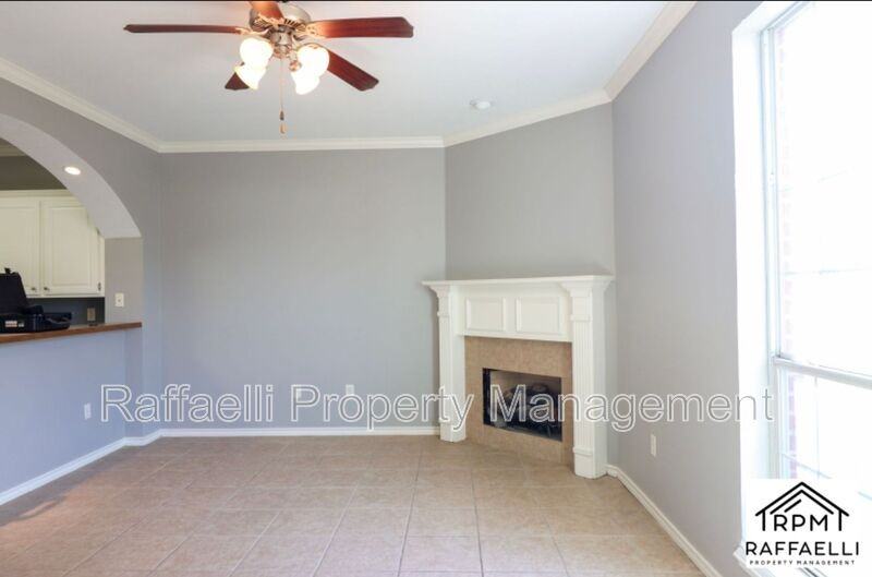 6 Fernwood Dr #C - Photo 5 of 27