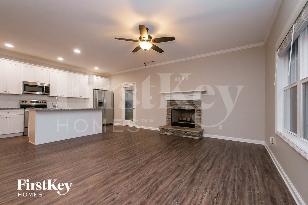 107 Preserve Dr - Photo 4 of 15