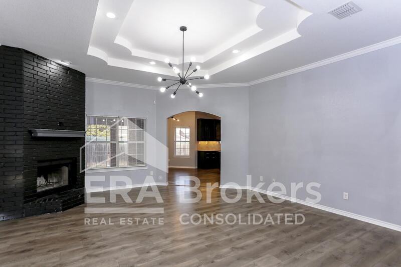 5608 Hunters Ridge Trl - Photo 3 of 26