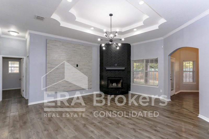 5608 Hunters Ridge Trl - Photo 4 of 26