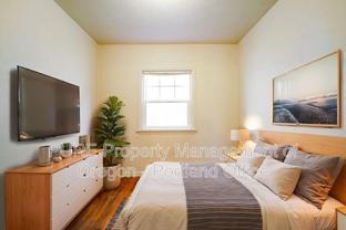 715 Ne 20th Ave #03 - Photo 1 of 1