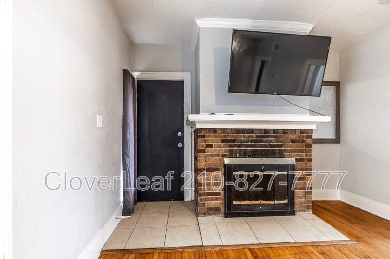 723 E Euclid Ave - Photo 5 of 50