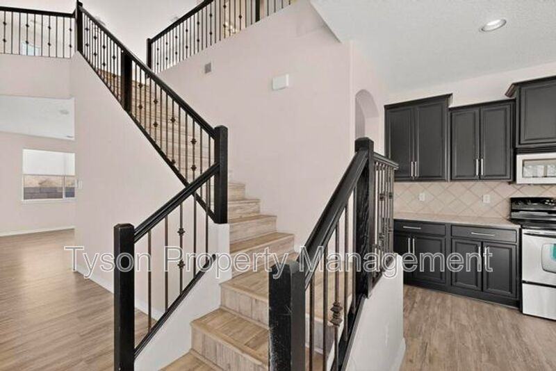 8523 Waterford Pl Ne - Photo 5 of 48